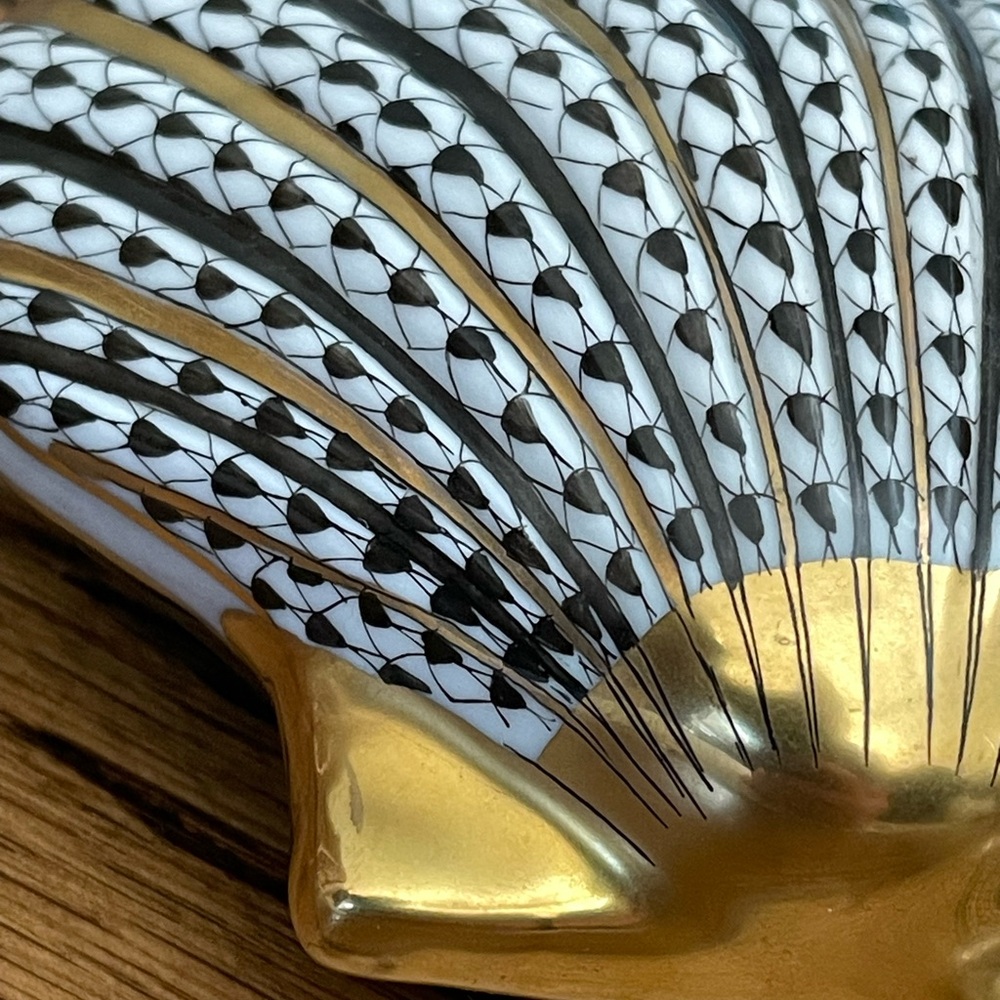 Herend Scallop - Picture 2 of 7
